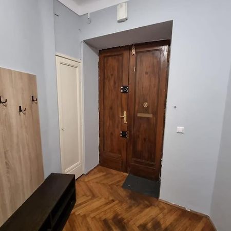 Fantastic Krk - Kr6 Room D คราคูฟ ภายนอก รูปภาพ